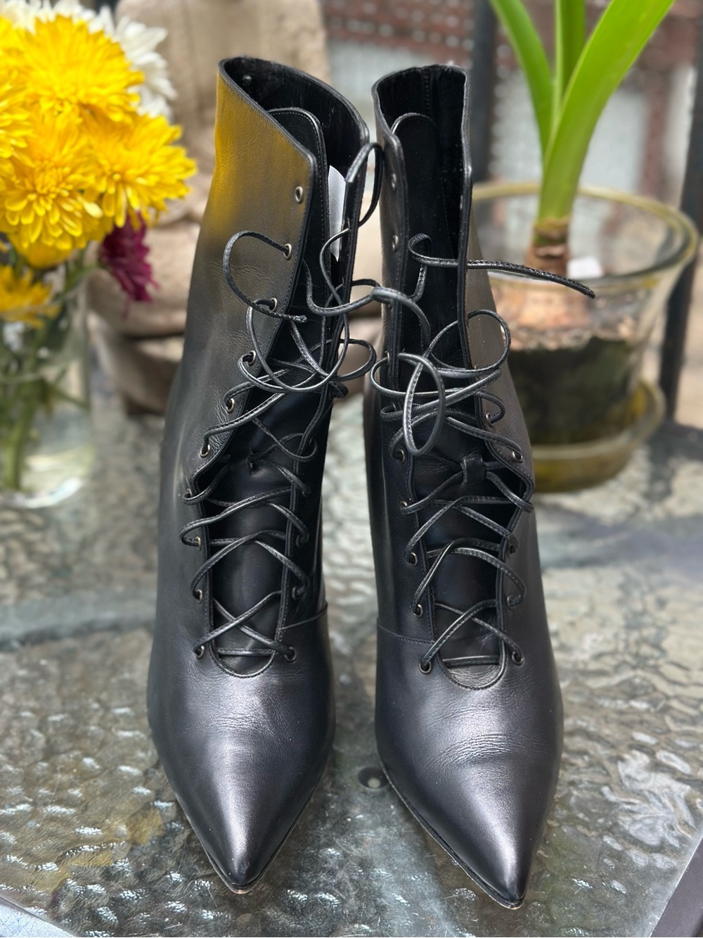 Vintage Manolo Blahnik Bordin Black Leather Pointed-Toe Lace-Up Stiletto Boots